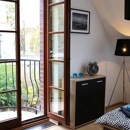 Phoebe 13 Old Town *