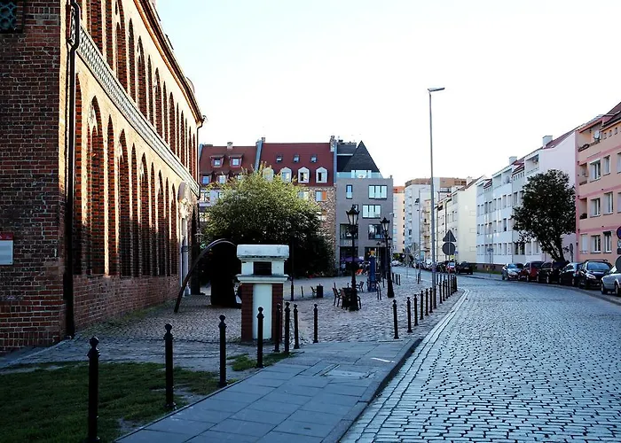 Phoebe 13 Old Town *